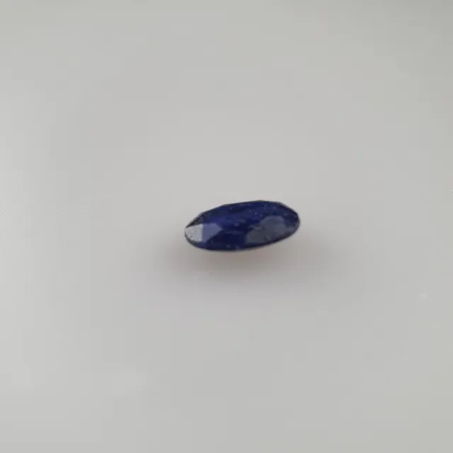 - 4.4CT BLUE SAPPHIRE GEMSTONE.