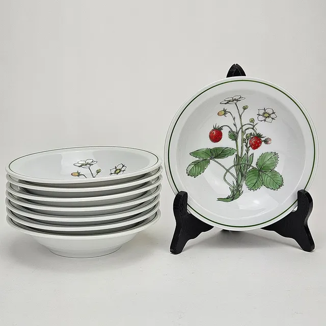 MARGUERITE WALFRIDSON. Bärskålar, 8 st, "Midsommar", för IKEA.