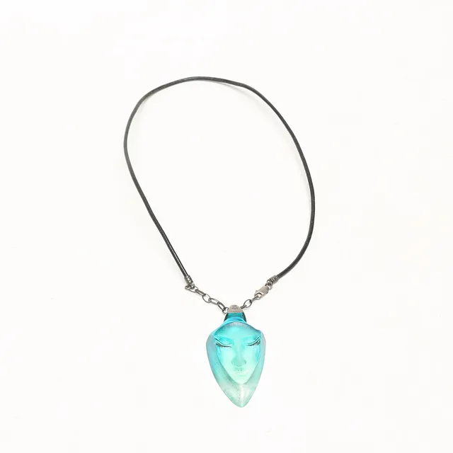 MATS JONASSON. HALSBAND, glas/silverfäste.