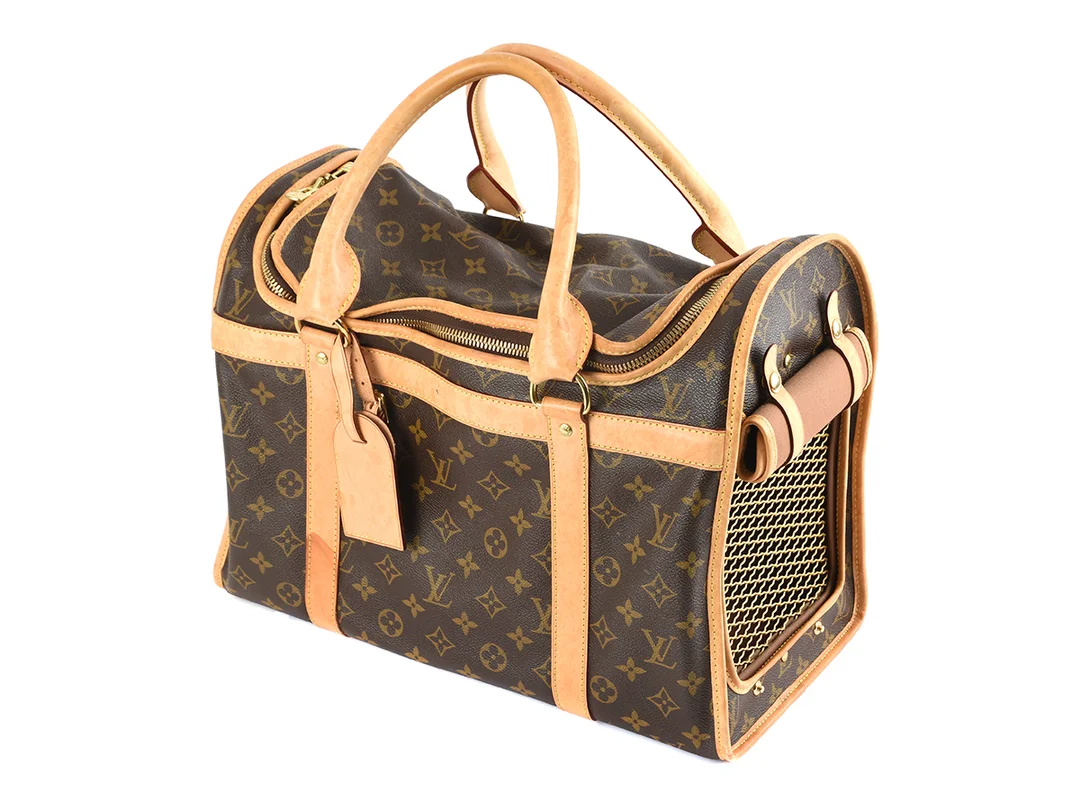 HUNDVÄSKA, LOUIS VUITTON, Sac Chien 40, monogram canvas, 40x30x22cm, några fläckar på lädret. — Accessoarer/Väskor — Kaplans