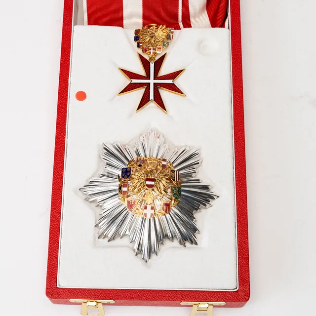 STORKORS-SET, Grosse Goldene Ehrenzeichen für Verdienste um die Republik Österreich, Österrike.