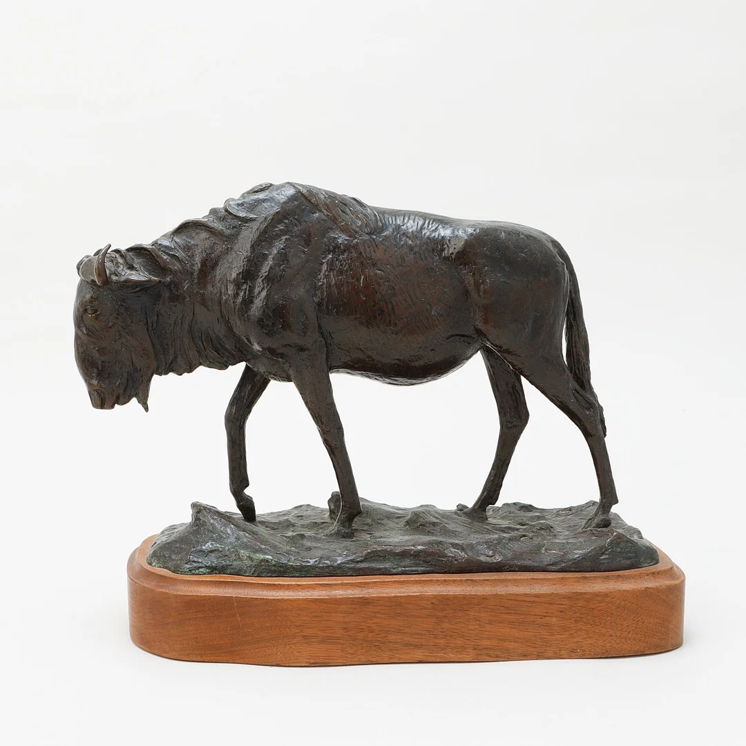 KENT ULLBERG. Skulptur, brons, gnu, signerad och numrerad 7-15. — Sculptures & Bronzes — Göteborgs Auktionsverk