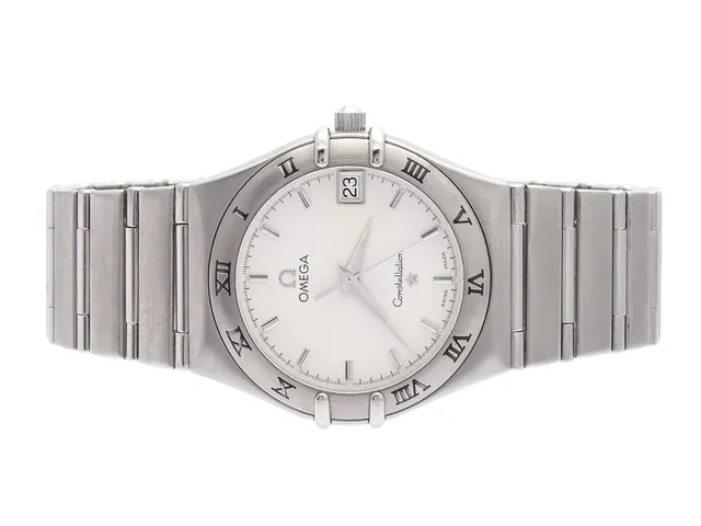 OMEGA, Constellation, ´95, Cal 1532, Serie nr. 56460642, PIC nr. 1512.30.00, Ref nr. ST 396.1201, Boett nr. 396.1201, herrur, 33,5 mm, stål, quartz, safirglas, datum, gravyr (se bild), integrerad originallänk, viklås, Ref nr. 1552/862, ca 1998.