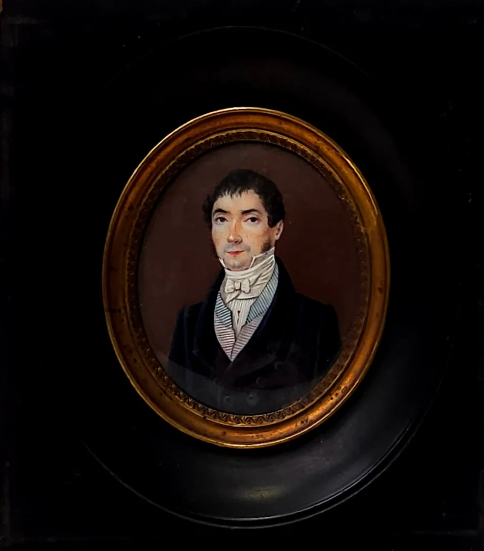 RETRATO JOVEN EN MINIATURA PINTADO SOBRE HUESO, ESPAÑA SIGLO XX. — Paintings — Barcelona Auctions