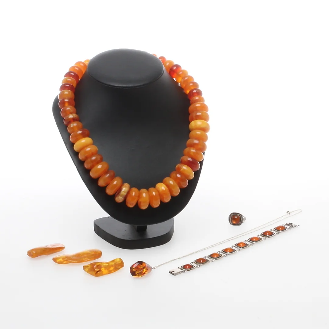 SMYCKEN, delvis silver, 1900/2000-tal. — Jewellery — Auktionshuset Kolonn