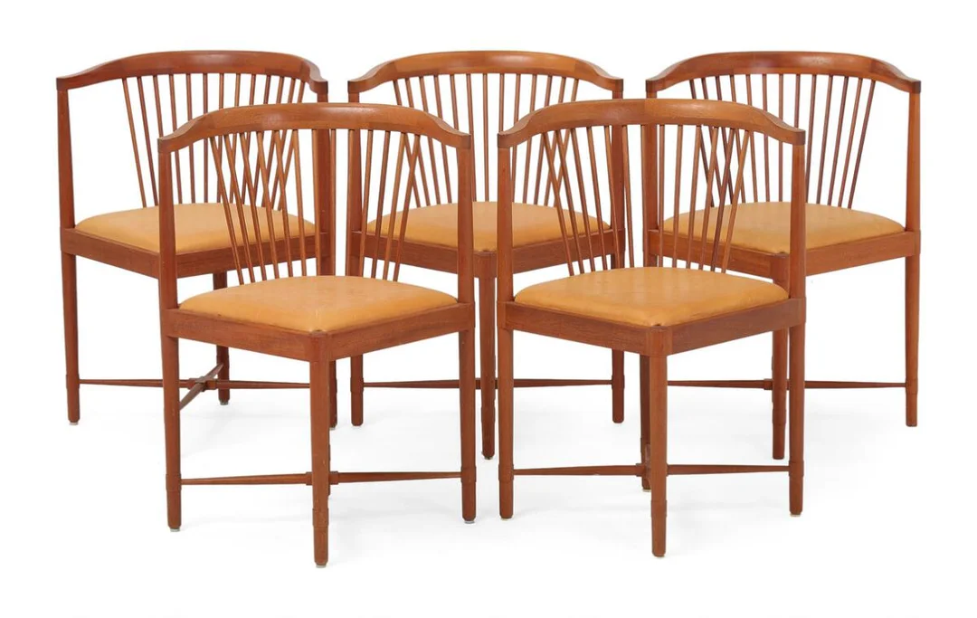 “King of Diamonds”. Set of five mahogany chairs, seat upholstered with patinated light leather. Designed 1944. Manufactured by Søborg Møbler. (5) — Modern Furniture — Bruun Rasmussen