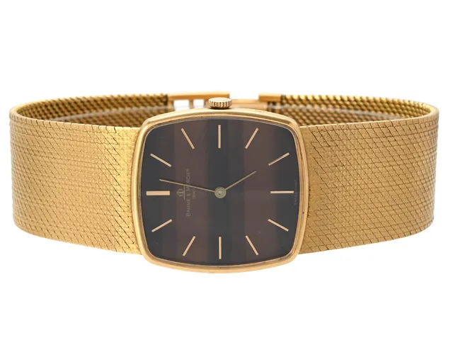 BAUME & MERCIER, Geneve, herrur, 27,5 x 29 mm, Cal 1050, Boett nr. 499730/37060, 18K guld, manuell, safirglas (nagg), skadad urtavla, integrerad originallänk, längd 190-193 mm, totalvikt 78,1 gram, ca 1975, box (ej tidsenlig).