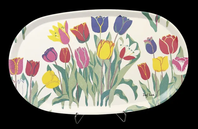 JOSEF FRANK. Serveringsbricka, laminat, tulpaner, Svenskt tenn, Stockholm, 1976.