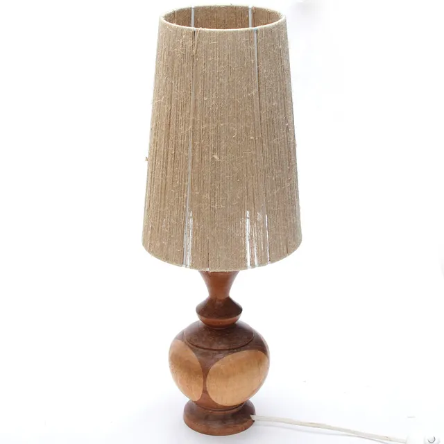 BORDSLAMPA, trä.