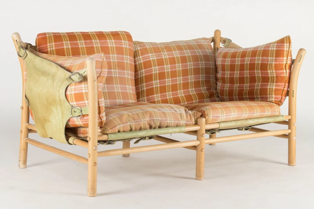 Arne Norell. Two-person sofa, model Ilona — Furniture/Lounge suites, sofas — Lauritz