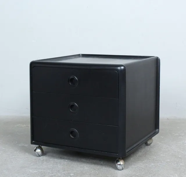 PETER GHYCZY. IM STIL VON. für Horn Collection, Rollcontainer / Schubladenwagen / Nachtwagen, 1970er Jahre.
