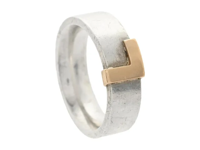 HEDWIG WESTERMARK, ring, sterlingsilver/18K guld, bredd 7 mm, stl 19,25 mm, vikt 13,8 g.(d)