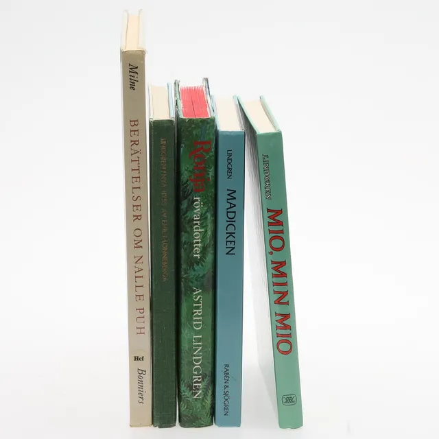 BARNBÖCKER, 5 st. Astrid Lindgren, A.A.Milne, 1976-81.