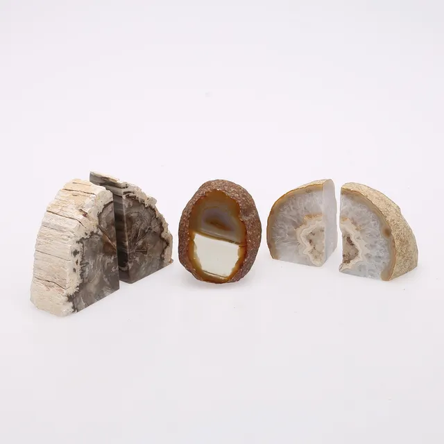MINERALER/KRISTALLER 5 styck.