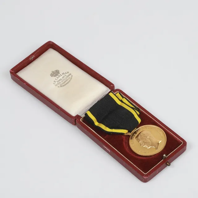 MEDALJ, Gustav V Sveriges Göt o Vend Konung, 23 K/18 K guld, 1932.