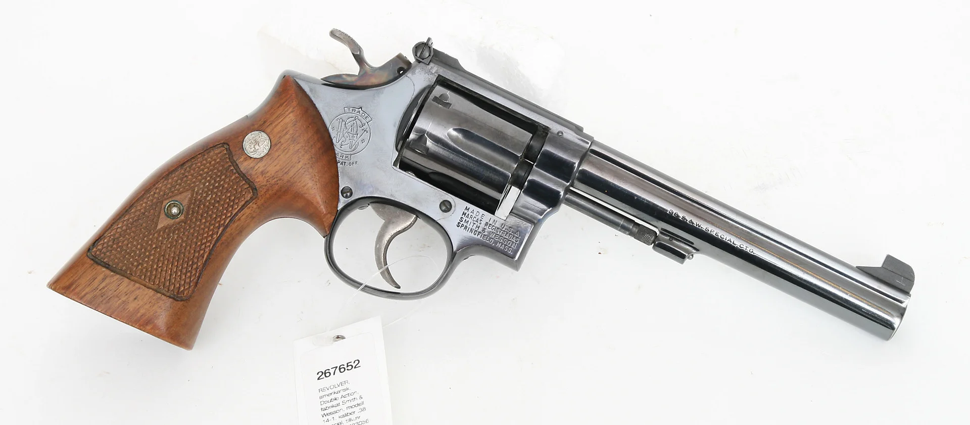 (377) REVOLVER, amerikansk, Double Action, fabrikat Smith & Wesson, modell 14-1, kaliber .38 Special, tillv.nr 76989 (K433056 Stomme), se-nr SE0225842. — Revolvers — Mauritz Widforss