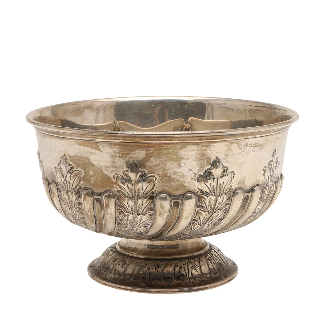 AN EDWARDIAN SILVER PEDESTAL ROSE BOWL. — Other metals — Lawrences Auctioneers