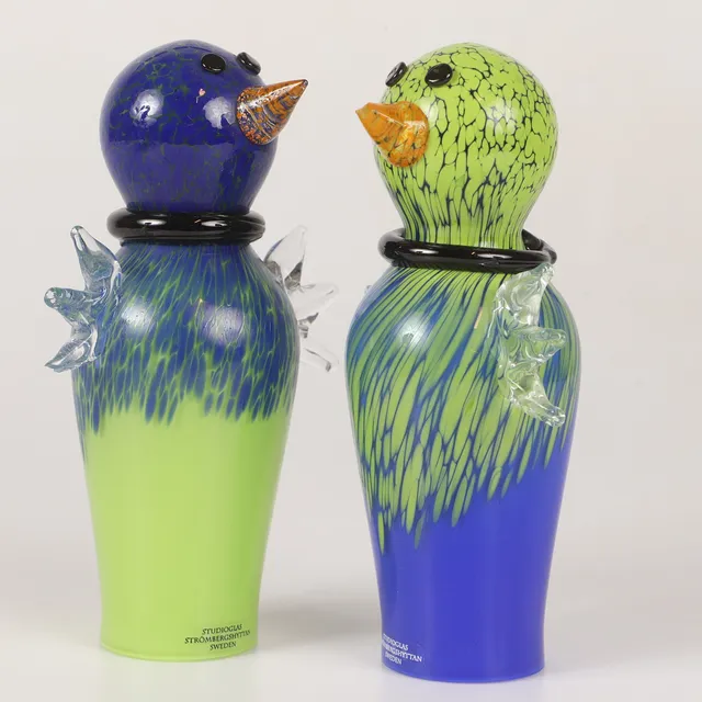 ANNA ÖRNBERG. Figuriner, 2 stycken, fåglar, glas, Strömbergshyttan.