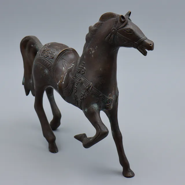SKULPTUR, HÄST (27cm) BRONS, KINA, 1900-TAL.