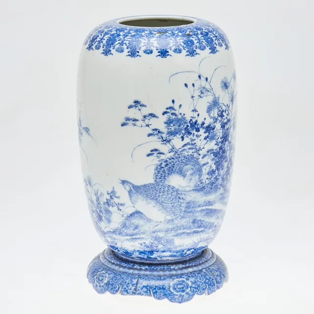 Vase, Porzellan, Japan, 20. Jahrhundert.