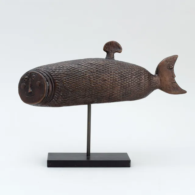 STIG LINDBERG. Skulptur "Månfisken", mörkpatinerad brons.