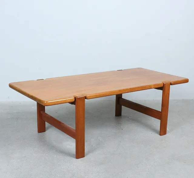 NIELS BACH. ZUGESCHRIEBEN. Couchtisch / Coffeetable, Dänemark, 1960er Jahre.