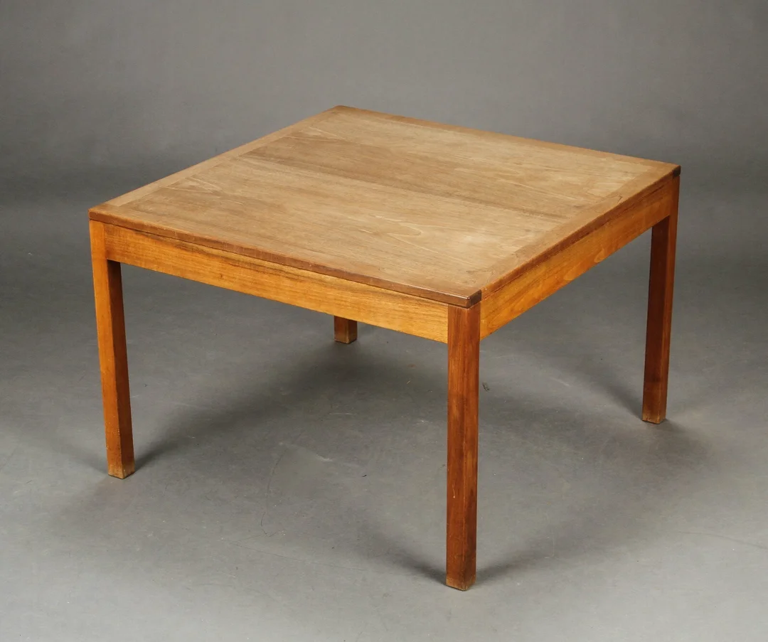 Børge Mogensen. Kvadratisk sofabord, model 5361 — Furniture/Coffee tables, occasional tables — Lauritz