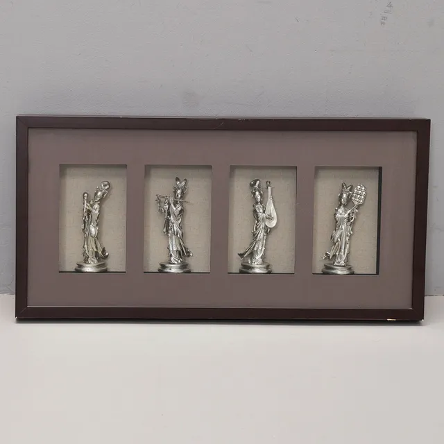DIORAMA, "Four Belle", 2000-tal.