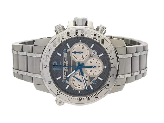 RAYMOND WEIL, Nabucco, "Base 1000", Cal ETA 7753, Serie nr. V954011, Ref nr. 7800-TI-05207, Boett nr. 7800, kronograf, herrur, 46 mm, titan/stål, automatisk, safirglas, datum, originallänk, viklås, Ref nr. G3.08, cert, april 2010, box, ytterkartong.
