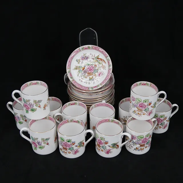 KAFFESERVIS, 24 delar, "Royal Tuscan", Wedgewood, England.