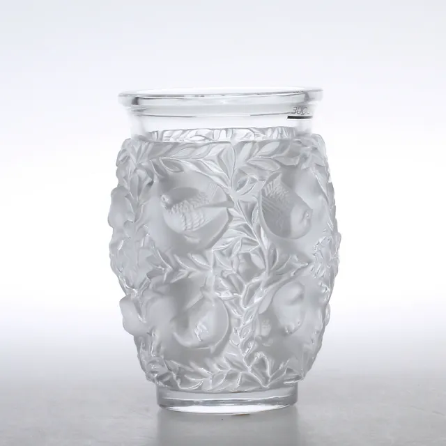 VAS, glas, Lalique, France, 1900-talets andra hälft.