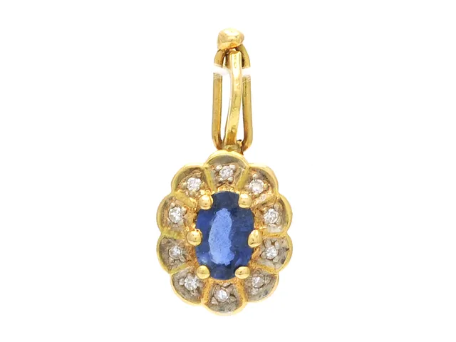 CARMOSÉHÄNGE, 18K guld, blå safir, 10 åttkantslipade diamanter ca 0,06 ctv, vikt 1,3 g.