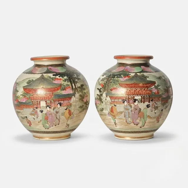 Pareja de jarrones japoneses. Época Meiji. Principios siglo XX.