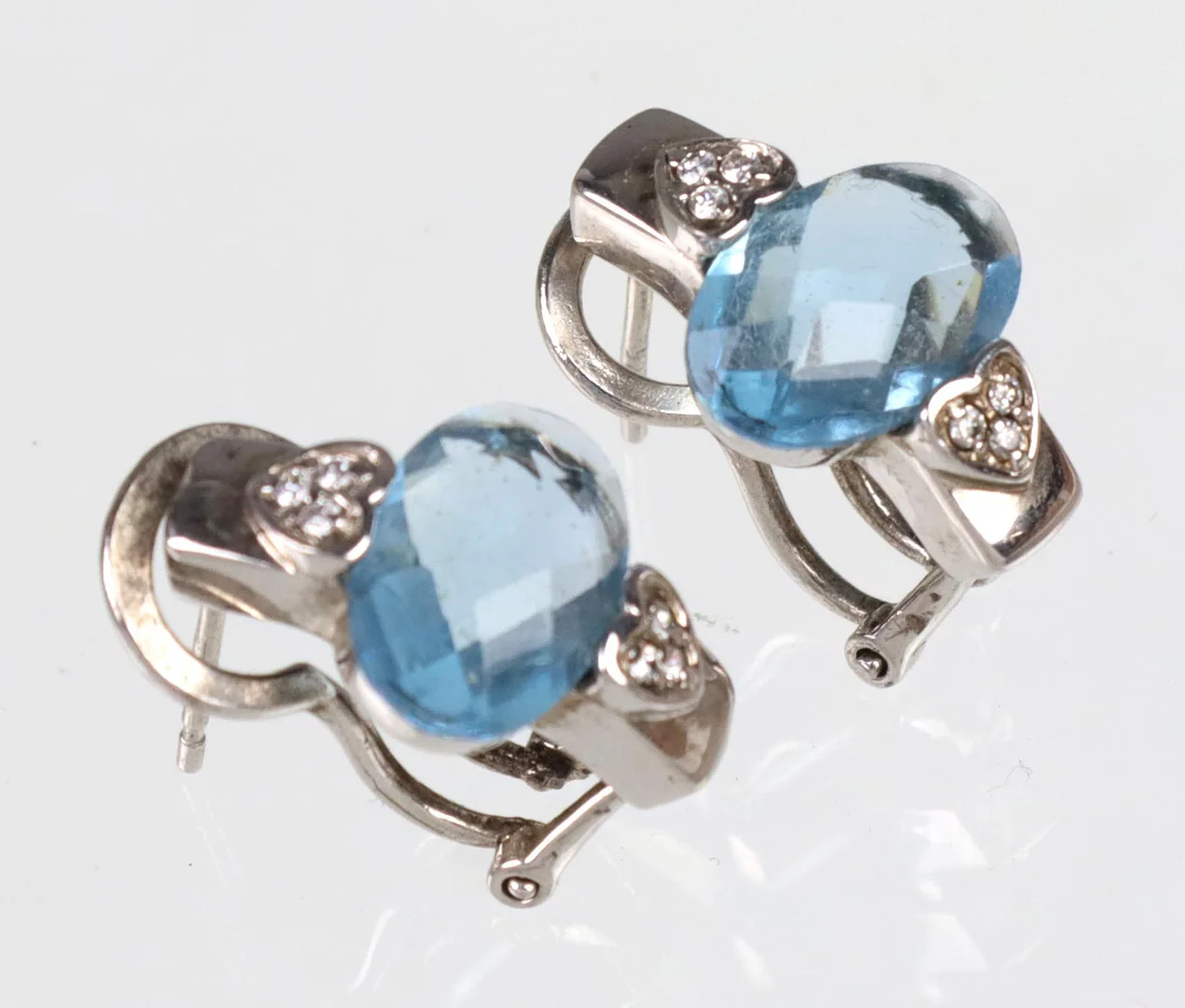 BLAUTOPAS OHRRINGE, SILBER 925. — Earrings — Auktionshaus Bossard
