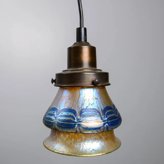 TAKLAMPA, Lötz Loetz, tillskriven. Tidigt 1900-tal.