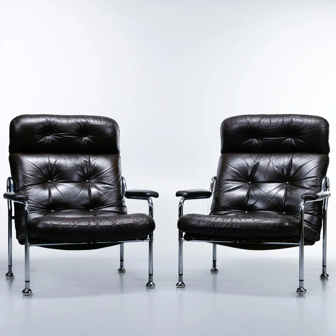 BO EIGERT. Fåtöljer ”Stålbo", Ett par, Firma B.Eigert AB, Hova 1970-tal. — Armchairs & Chairs — Norrlands Auktionsverk