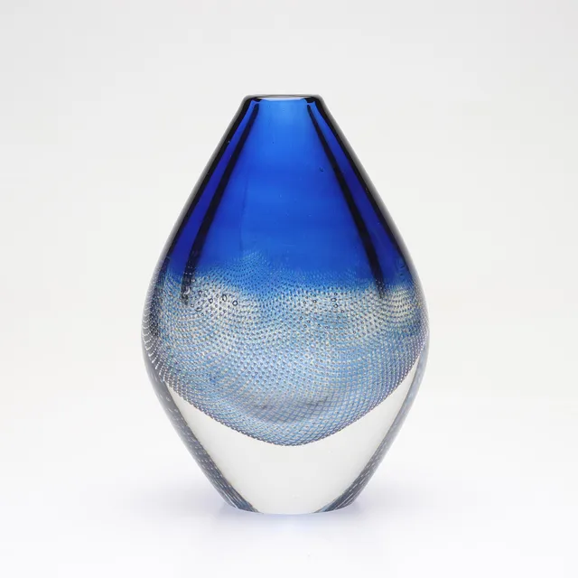 SVEN PALMQVIST. vas, glas, "Kraka", Orrefors, osignerad.