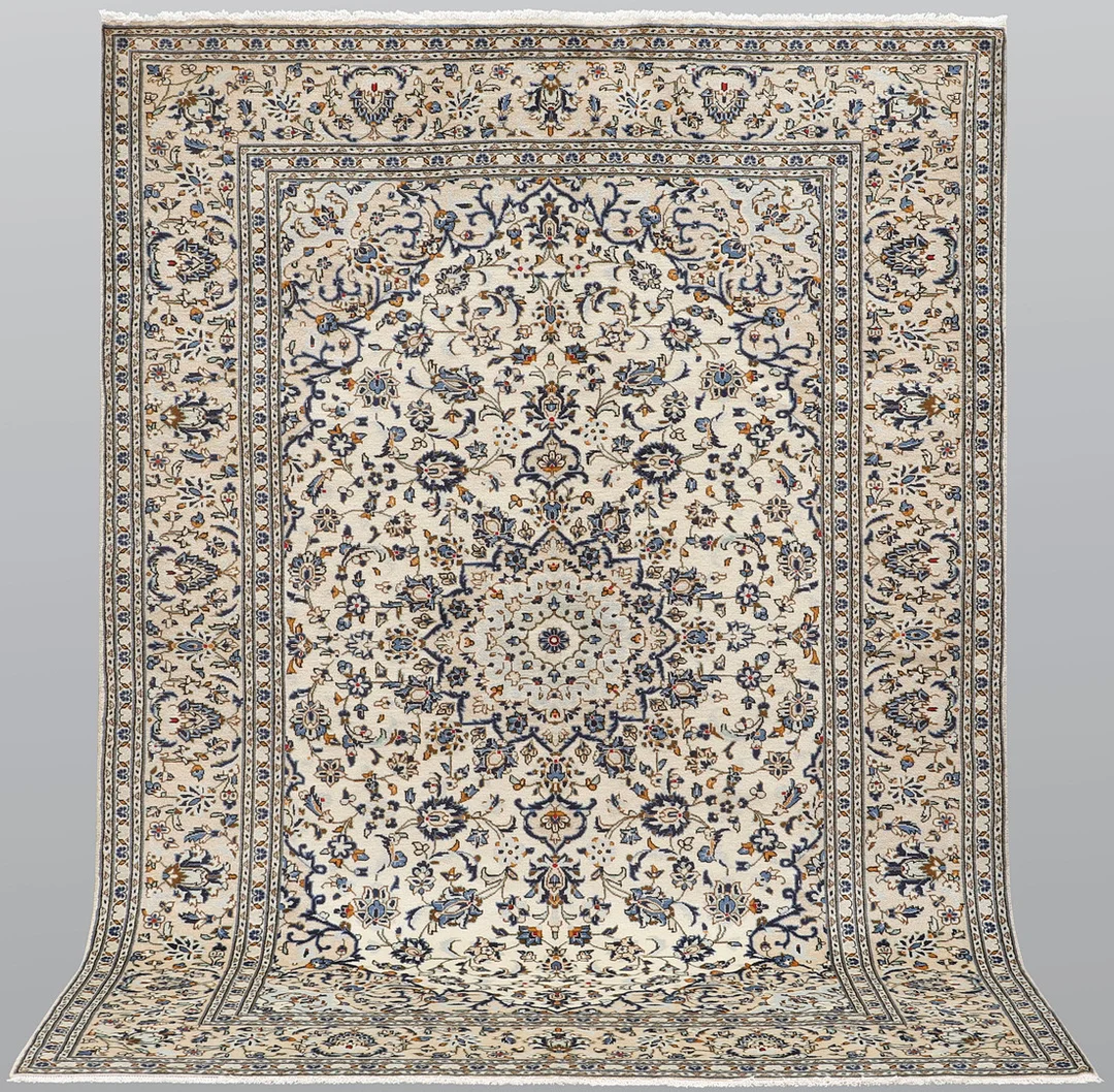 MATTA. Ljus Keshan fine, 315 x 200 cm. — Oriental Carpets & Textiles — Södermanlands Auktionsverk