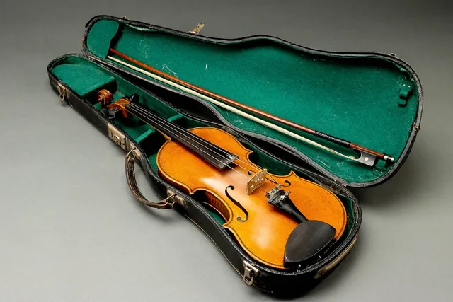 Ernst Hansen. 4/4 Violin