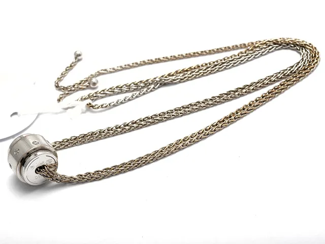 Collier 18K vitguld 18,2g Piaget, med diamanter 7xca0,015-0,02ct