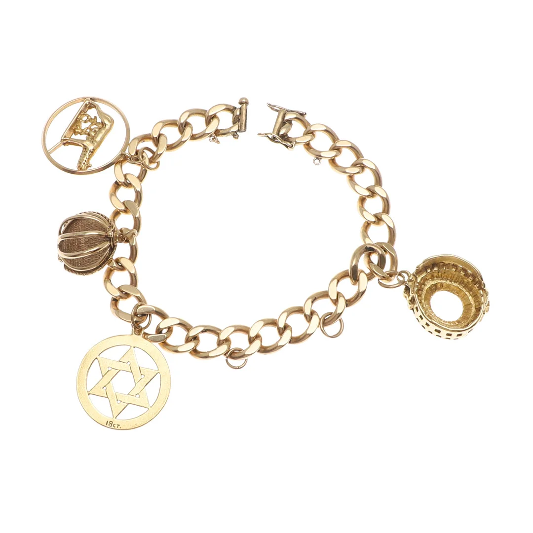 A 9CT GOLD CURB LINK BRACELET. — Bracelets — Lawrences Auctioneers