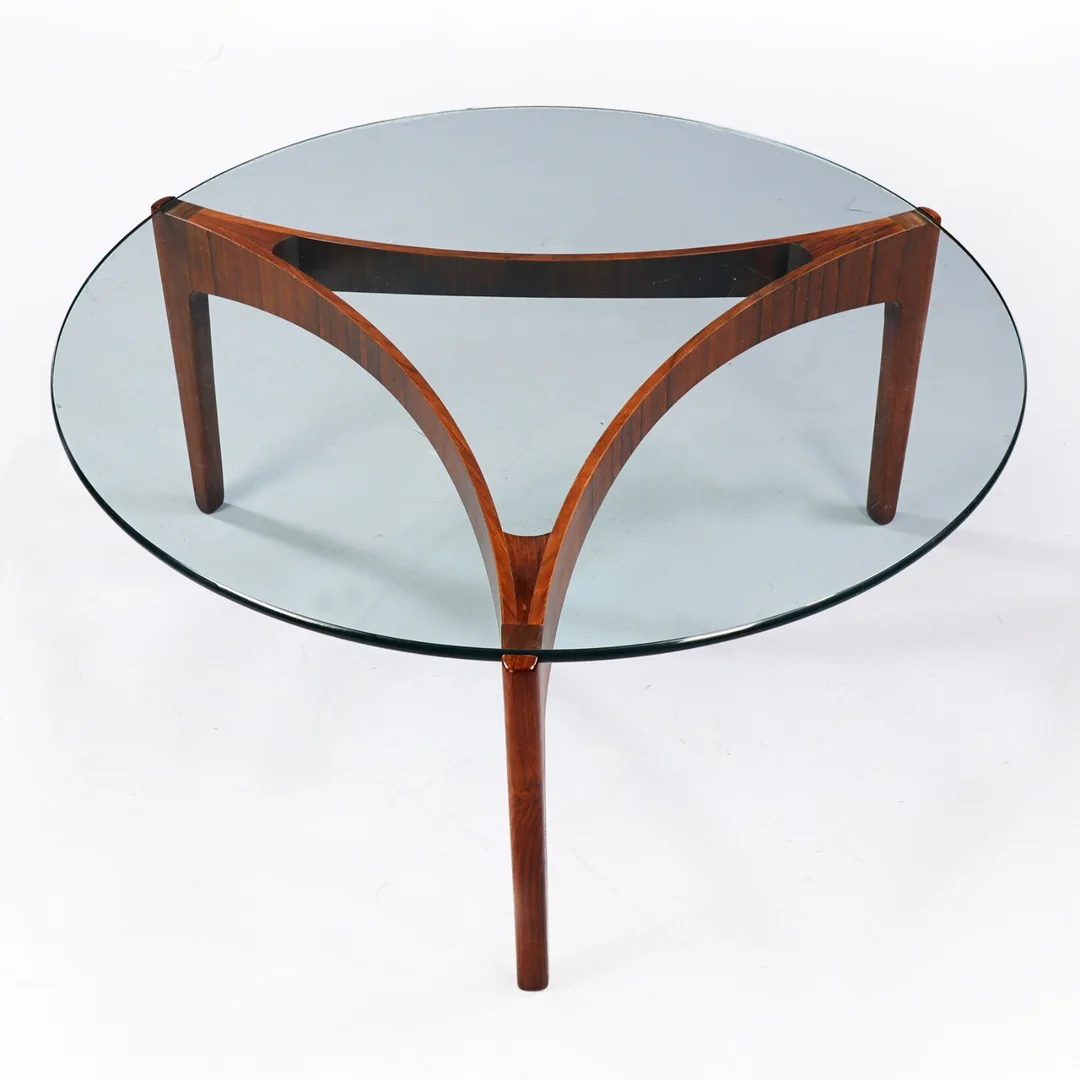 Svend Ellekær. Circular coffee table with rosewood base — Furniture/Coffee tables, occasional tables — Lauritz