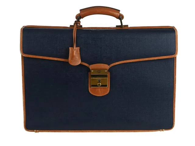 PORTFÖLJ, GUCCI, vintage, blått, brunt läder, guldfärgade beslag, 42x29x10 cm, dustbag, slitage.