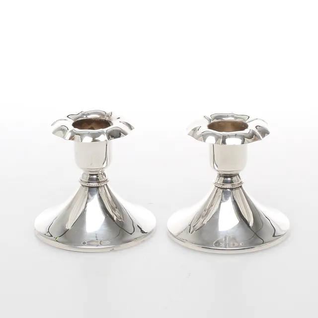 LJUSSTAKAR, 1 par, silver, Auran Kultaseppä Oy, Åbo, Finland, 1994.