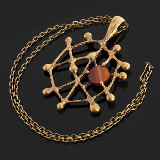 HÄNGE MED KEDJA, finsk design, brons, agat, 1960/70-tal.