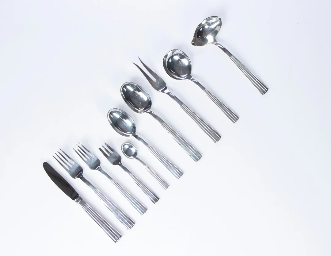 Jens Harald Quistgaard for O.V. Mogensen: 'Champagne' silver cutlery (87) — Silver, bronze, copper and pewter/Silver flatware — Lauritz