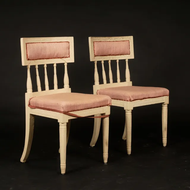 STOLAR, ett par, sengustaviansk stil, 1800-tal.