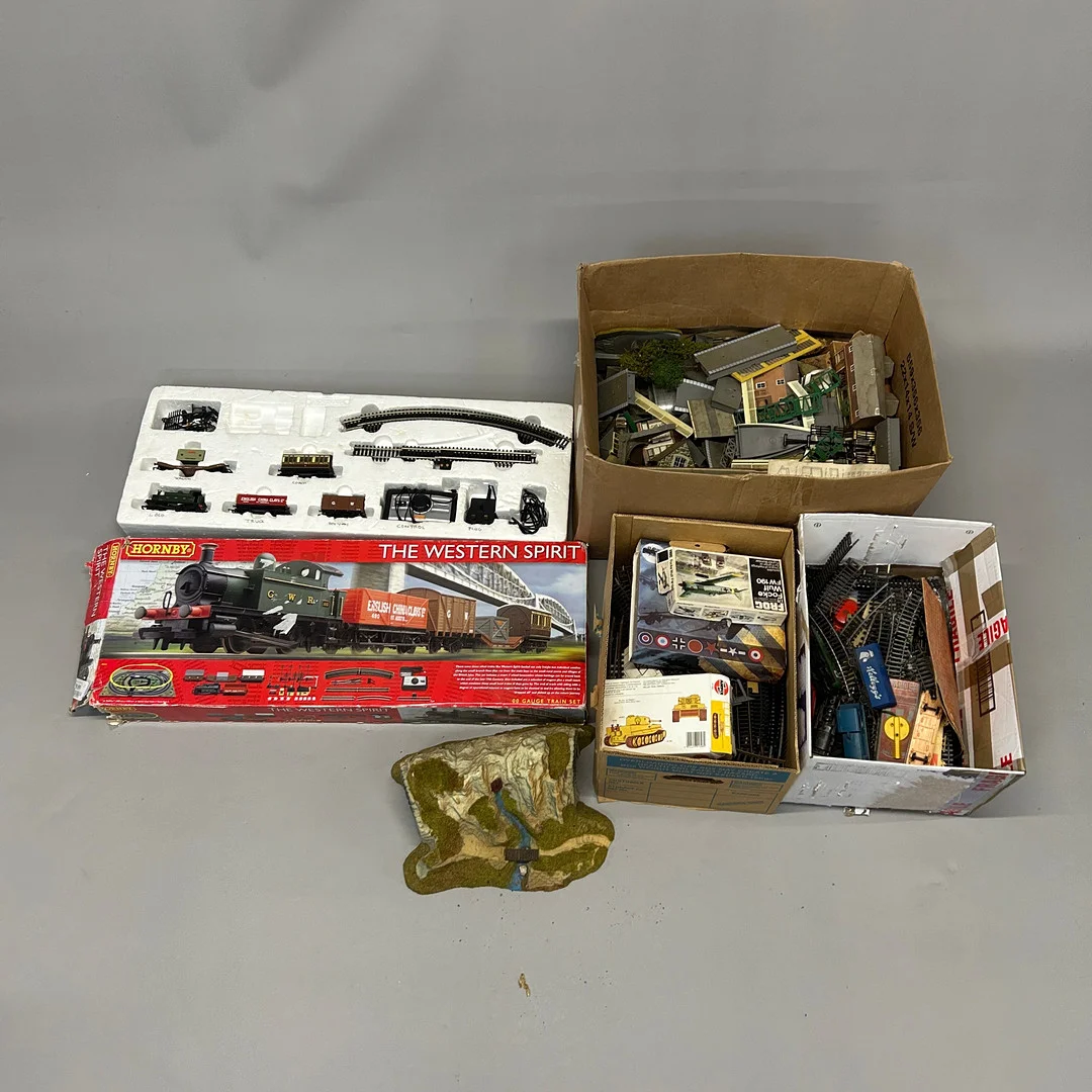 00 GAUGE RELATED ITEMS. — Model railways — Chalkwell Auctions