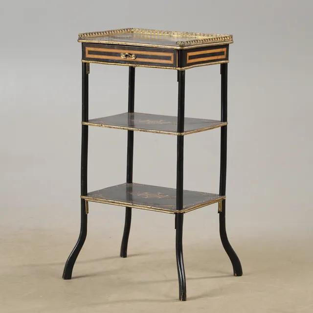 SIDOBORD, intarsia, 1900-talets första hälft.