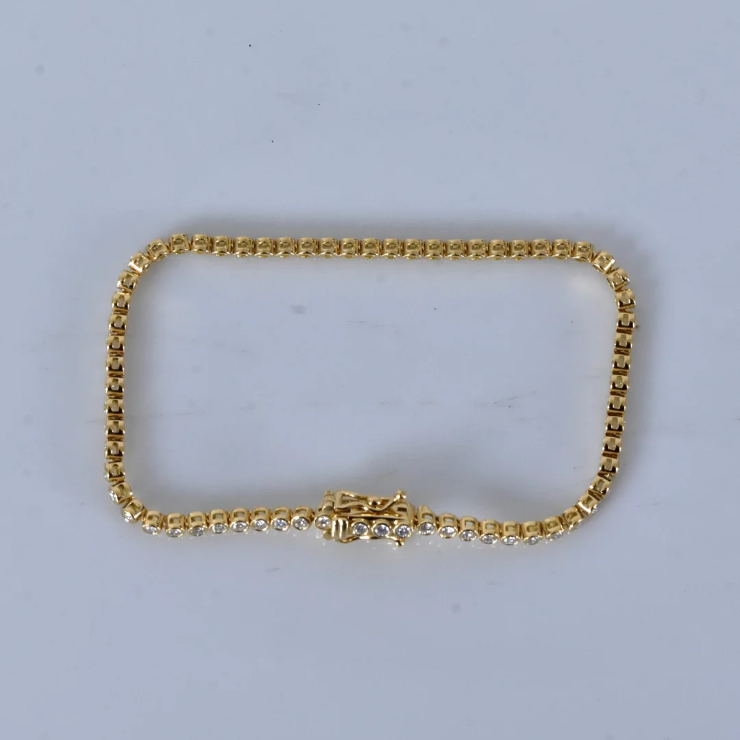 ARMBAND, tennisarmband 1,21ct, 18K. — Bracelets — Halmstads Auktionskammare